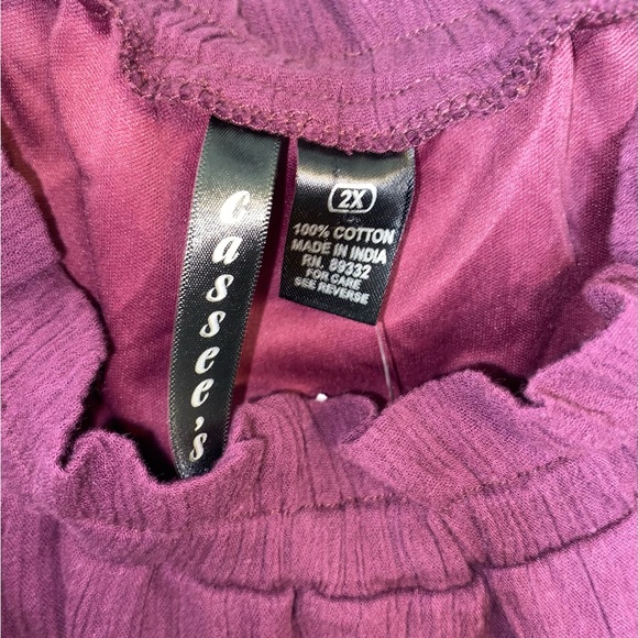 NWT Cassee’s Burgundy Off Shoulder Dress Size 2X - Picture 6 of 6